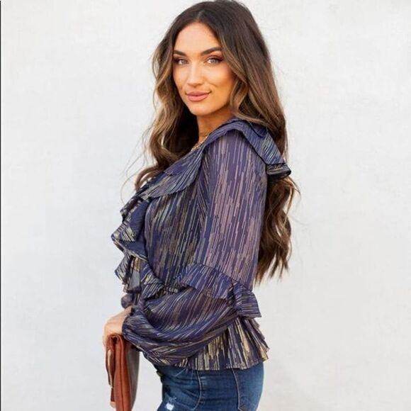 Vici Metallic Ruffled Blouse Size Medium - Picture 4 of 10